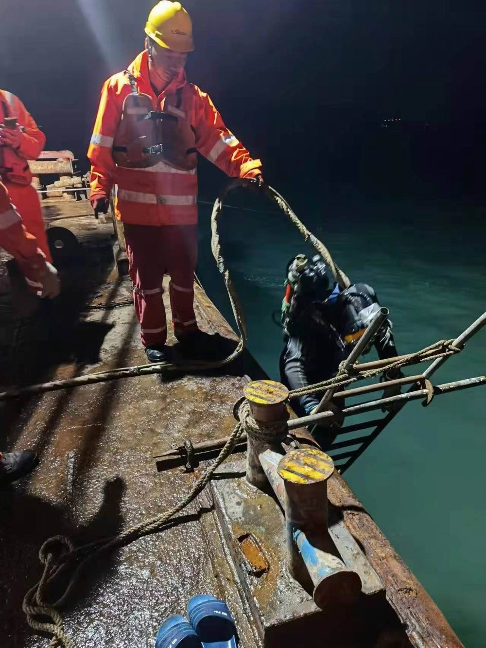 ƽ̶�L(f��ng)���|��ˮ̽��